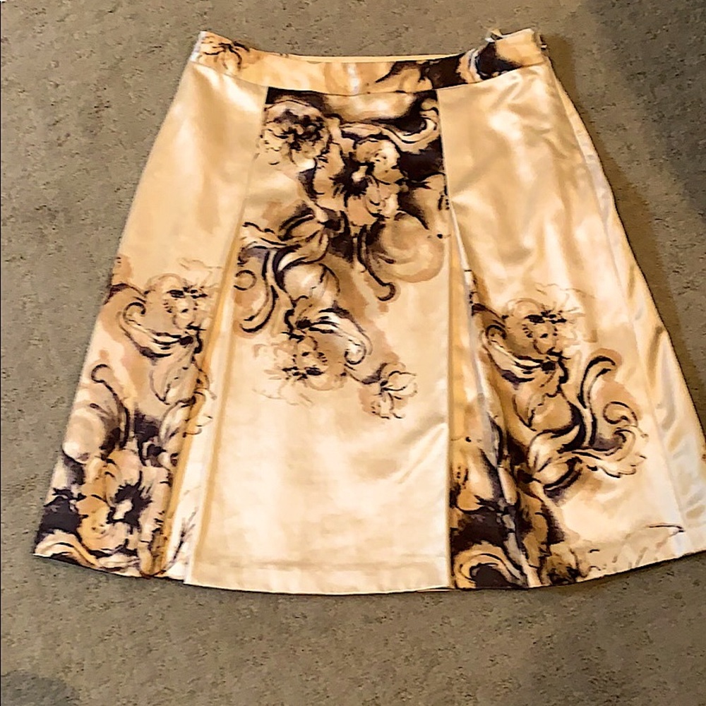 Banana Republic silky satiny skirt